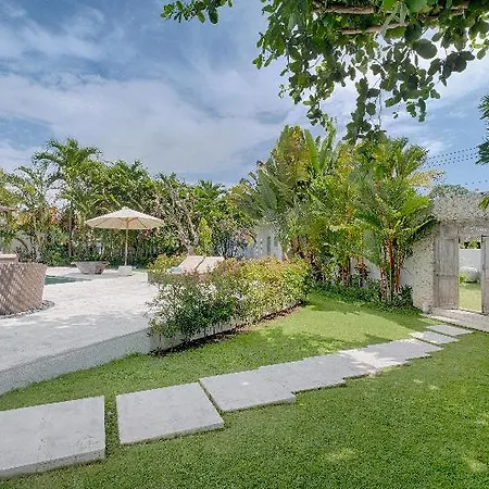 Kutus Kutus Canggu Villa