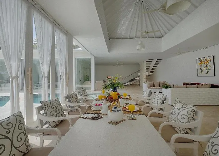 Kutus Kutus Hotel *